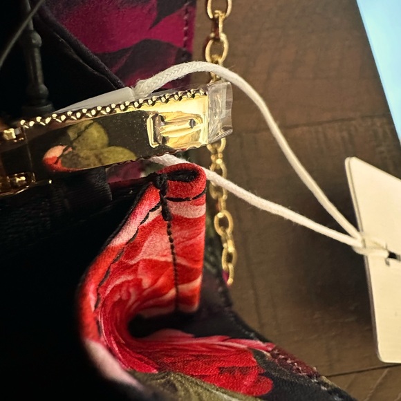 NWT Ted Baker flowered small purse. - Picture 6 of 9